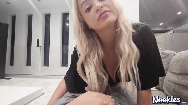 Трахай мою дырочку и сливай всю сперму внутрь