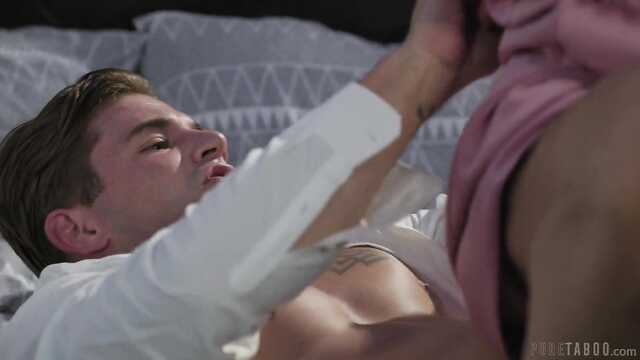 В первую брачную ночь пришлось трахать маму жену