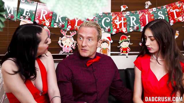 Семейный секс: папочка тестирует пизденки дочек