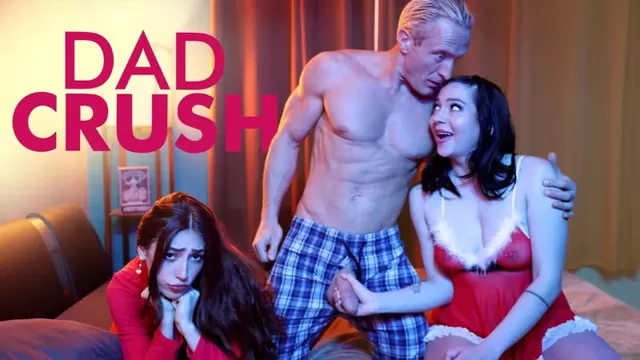 Әкесі мен қызы бір төсекте секс Әкесі мен қызы бір төсекте секс