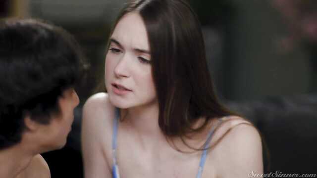 Братик уже достаточно подрос для секса