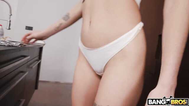 Заплатил и потом черный хуй присунул