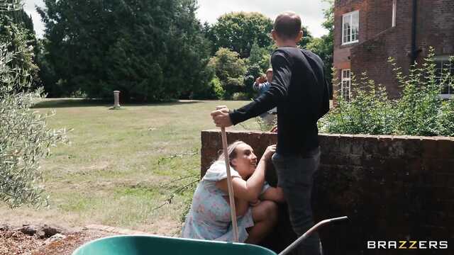 Блудливая соседка американского фермера