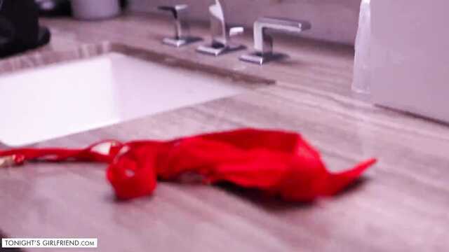 Что достанется фанату красивой негритянки?