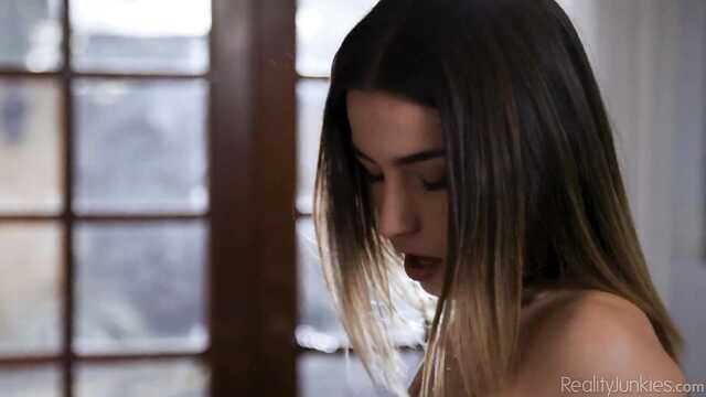 Пусть сексуальные мечты станут реальностью!