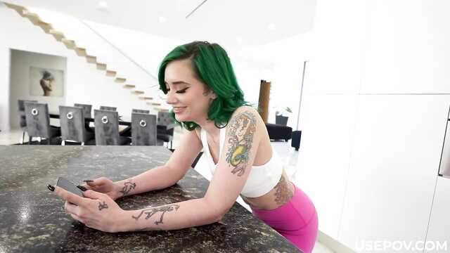 Отвлечься от игры с помощью анала