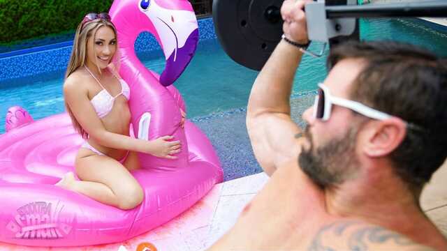 Худенькая куколка разминает письку на члене соседа