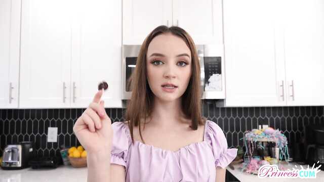 Противный брат выебал меня на кухне и оплодотворил