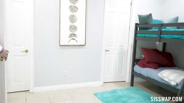 Сестрички точно научат трахаться