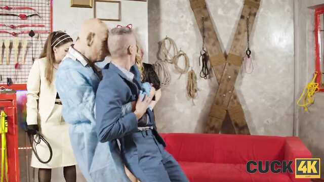 Реальные пытки для мужа куколда