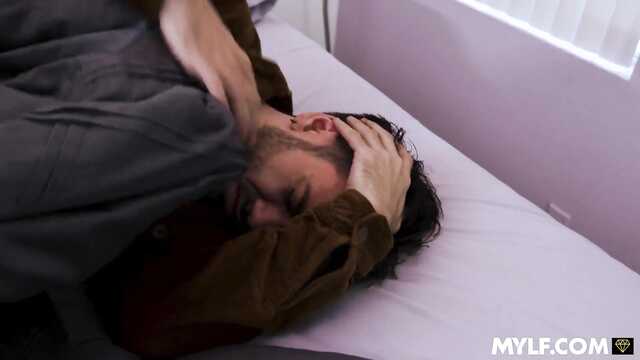 Папа не поймет, что я трахаю мачеху