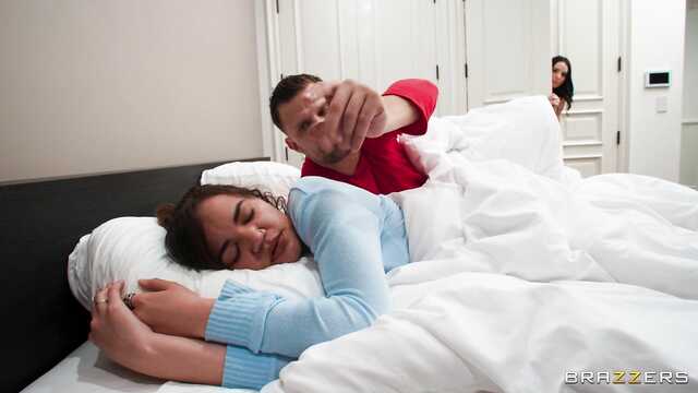 Перед снов вдул подружке своей жены