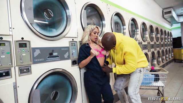 Ах, какой крутой тройничок в праченой!