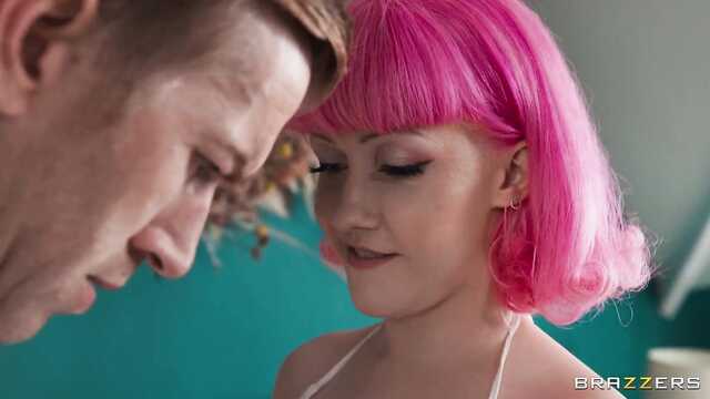 Настоящий сюрприз от силиконовой мамаши