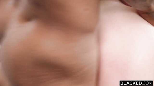 Давно мечтала о сексе с двумя выносливыми неграми