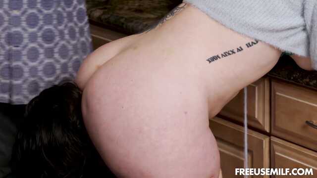 Секс во время медитации бодрит толстую мамочку