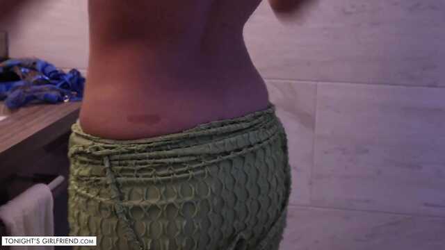 Замужняя обожает, когда любовник спускает в писю