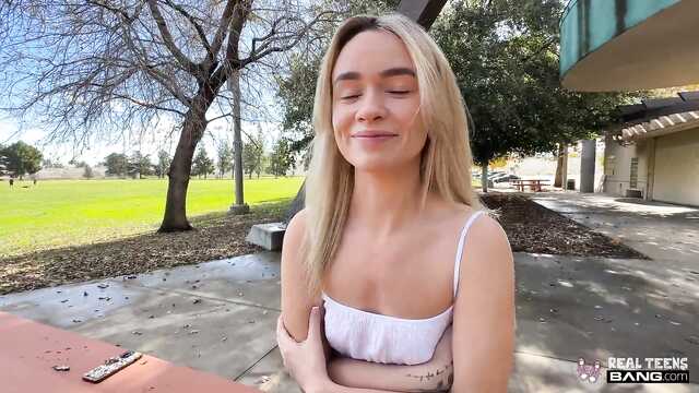 Попутчица с очень голодной киской