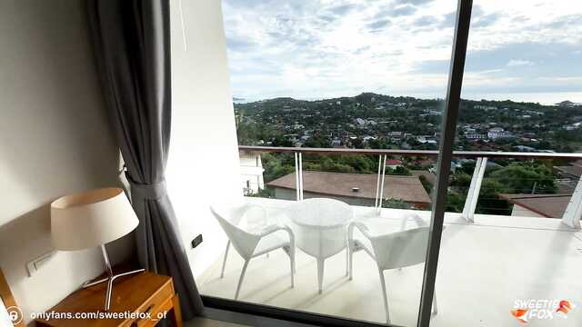 Выбери одну из двух секс инспекторов