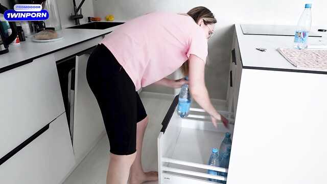 Мамочка, сделай перерыв в уборке!