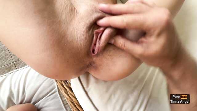 Застукал сестру за дрочкой и довел до сквирта