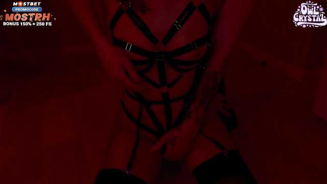 Мамочка точно знает, что нужно пасынку