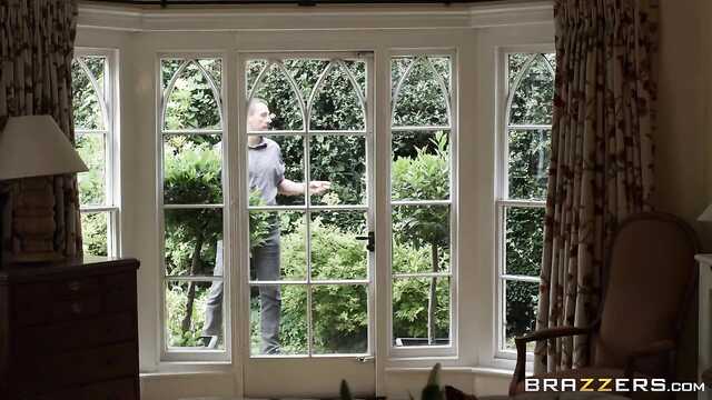 A daring spouse cheats on her husband with a young one