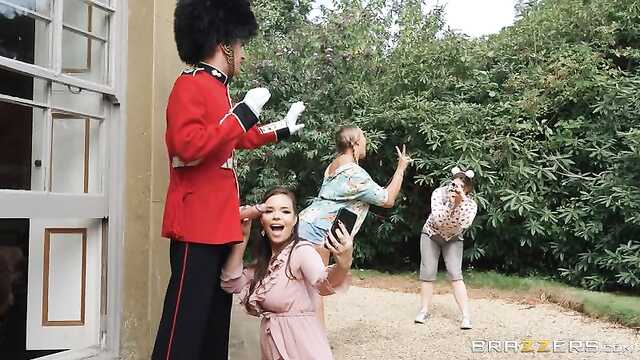 Młoda Coquette zamęt na seks dzielnego chłopca