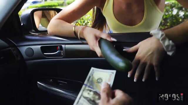 Пикапер легко соблазнил красотку