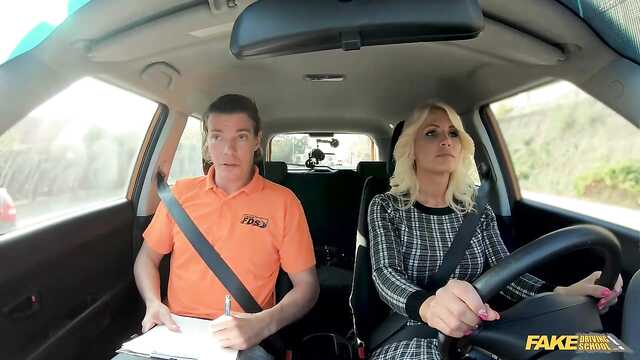 Beschleunigter Kurs, um Rechte zu erhalten - Sex mit einem Lehrer