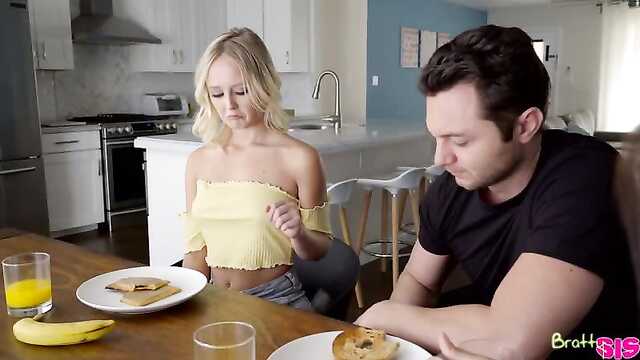 Девушка добилась цели и отдалась мужчине