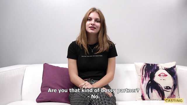 Młoda Ślicznotka pomyślnie przeszła porno casting