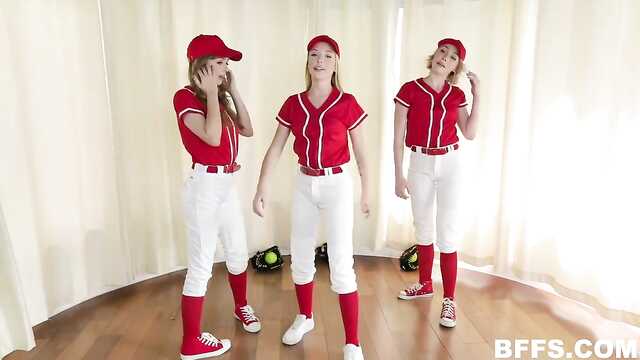 Предстартовая тренировка: Красотки подготовятся к игре