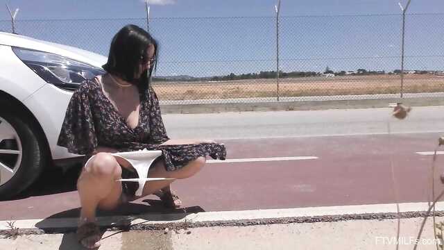 Порадуйте себя: Домашние видео с мастурбацией.