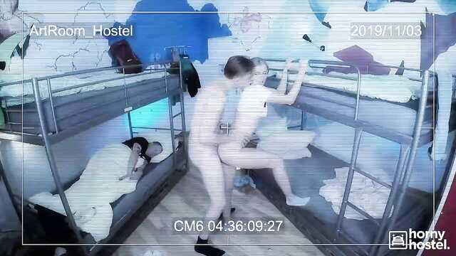 Арзан қонақүйде жігіт кездейсоқ сұлулықты тағайындады