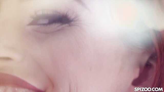 Рыжеволосая бестия сорады және шпилится сүйікті бірінші тұлға