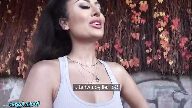 Индианка красотку пикапер жертөледе отодрал ақша үшін