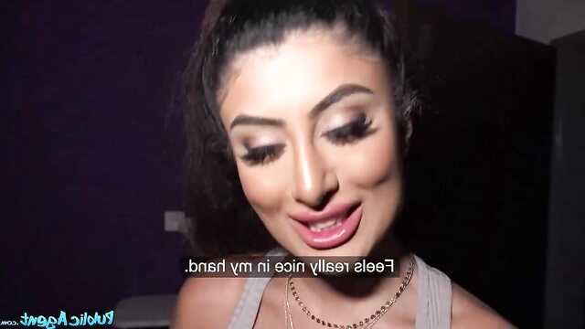 Индианка красотку пикапер жертөледе отодрал ақша үшін