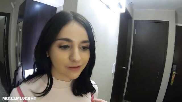 Filmado en el centro comercial de la belleza y desenrollado en el sexo