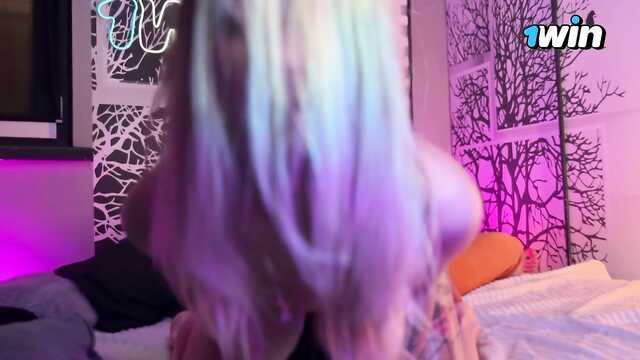 Куни для обязательного оргазма блондинки