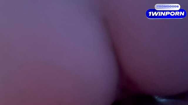 Только проснулась и уже перевозбуждена