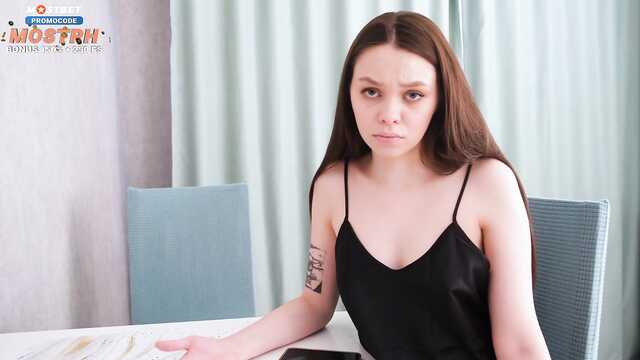 Дай мне денег и можешь трахать!