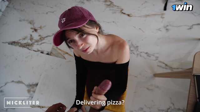 Ты съела мою пиццу, вставай на колени и соси хуй