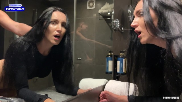 В качестве протеина спортсменка жрет сперму