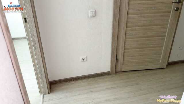 Вагинальная работа симпатичной горничной