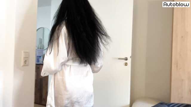 Мамуля подарила мне новый мастурбатор