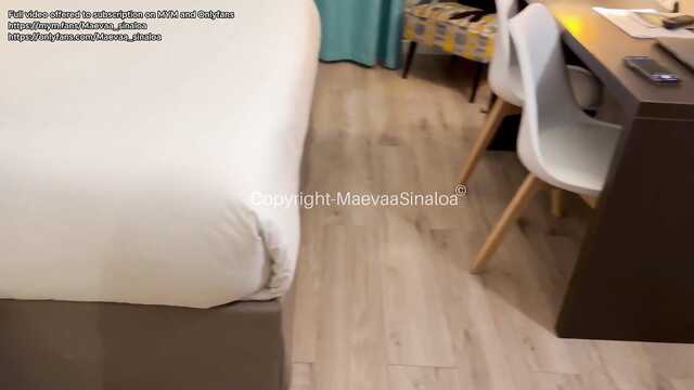 Часто отсасываю любовнику в отеле и пробую сперму