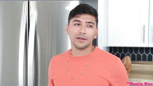 Сестричка возжелала немедленного оргазма