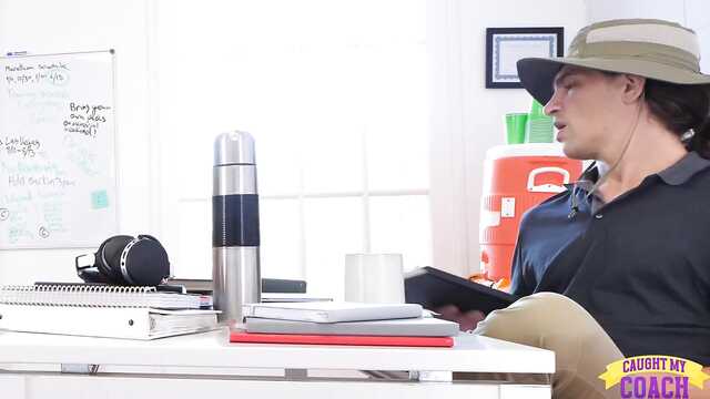 Тренировка анальной дырочки