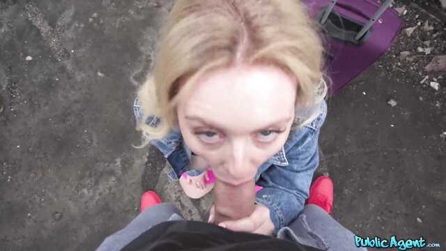 Теперь она не попадет на поезд